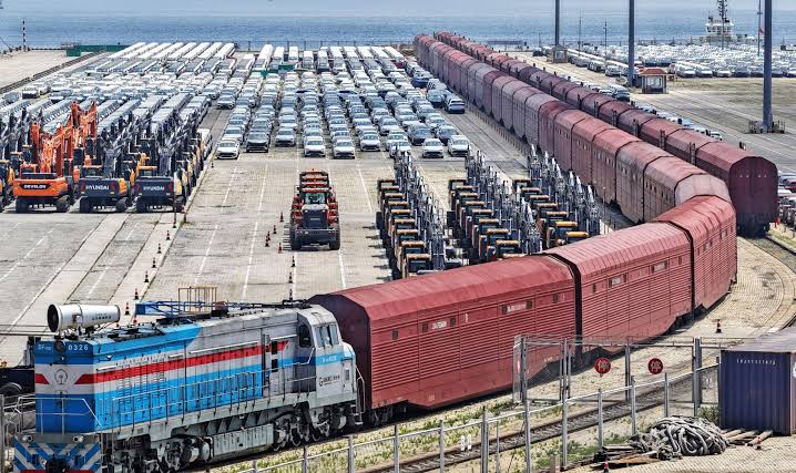 China's Exports Experience Significant Growth in June Driven by AI Boom, Trade Surplus Expands