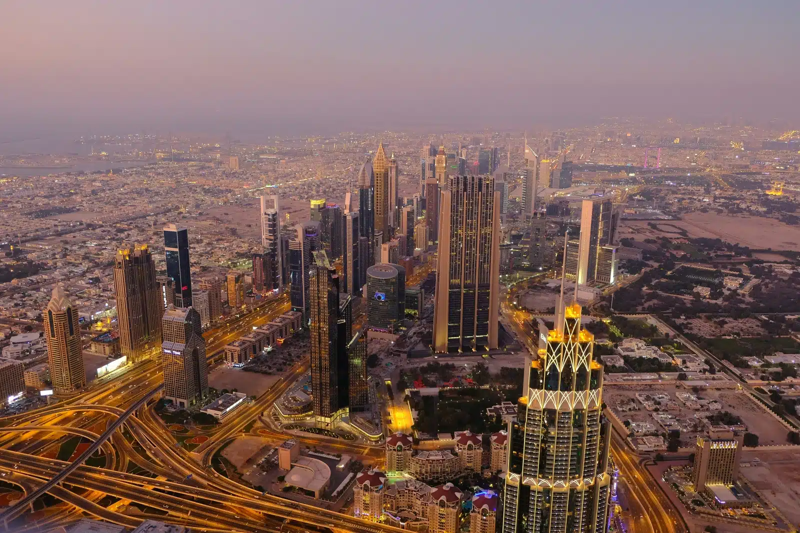 Comprehensive Guide to Saudi Arabia's Package Visa: Flights, Hotels, and Visa Essentials