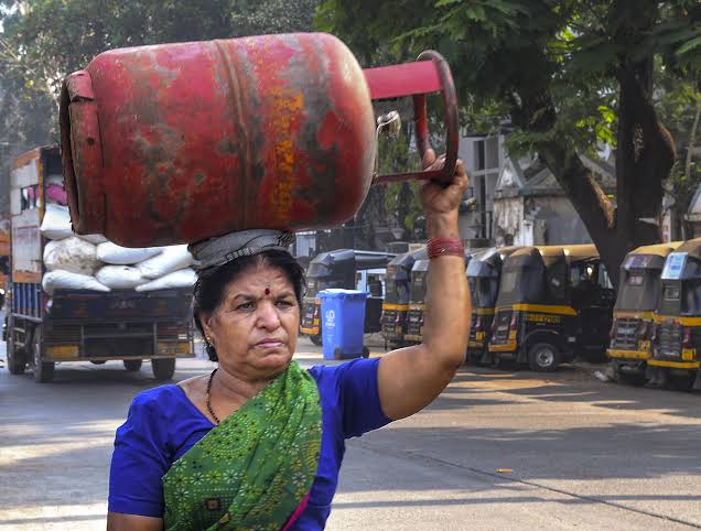 Indian Oil Pursues 50% Stake in Very Large Gas Carriers Amid Rising US LPG Imports