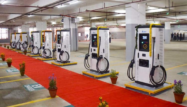 India's Electric Vehicle Surge May Reduce Oil Import Costs by Rs 1 Lakh Crore by 2030, According to SBI