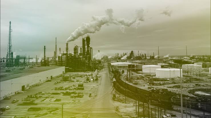 Iran's Expanded Blockade Threat: Potential Risks for Oil, LNG, Fertilizers, and Diamonds