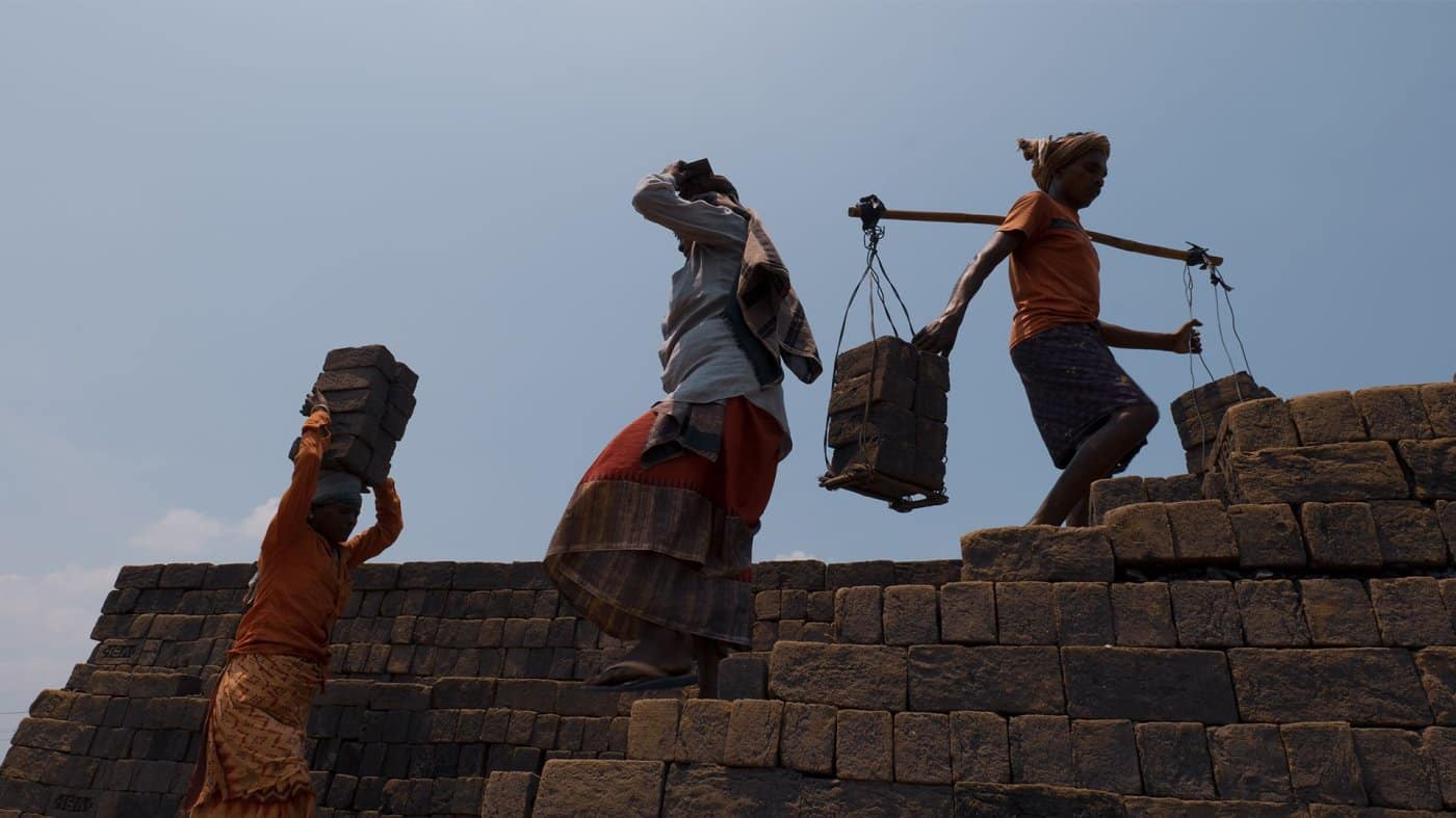 NHRC Investigates Bonded Labourers' Abuse in Uttar Pradesh Factory