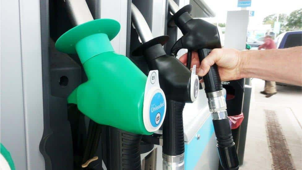 Oil Prices Surge 3% Amid Escalating US-Iran Tensions, Brent Crude Exceeds $90 per Barrel