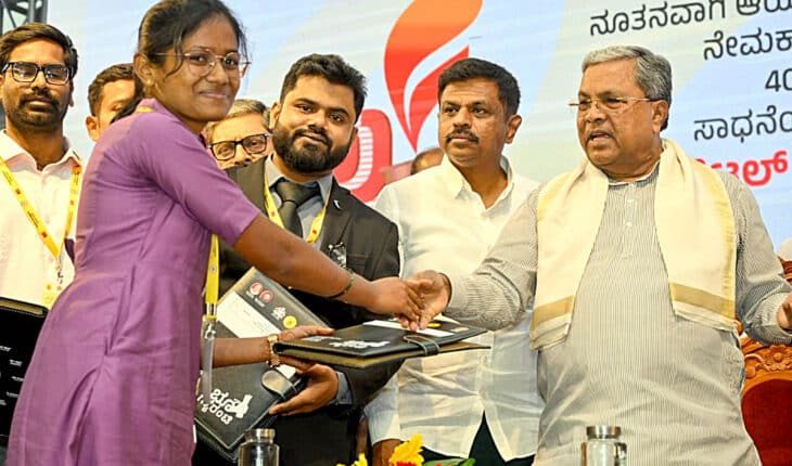 Senior Officials to Boost Rural Development in Karnataka