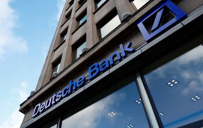 US Leads Global Economic Rankings, But Deutsche Bank Warns of Major Risks Ahead