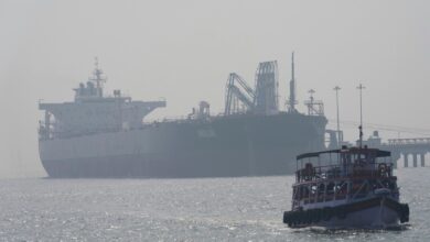 US Markets Open Higher Amid Iran War Tensions and Fluctuating Oil Prices