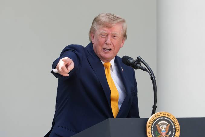 Canada Set to Impose Retaliatory Tariffs on US Following Trump's Warning of Severe Consequences