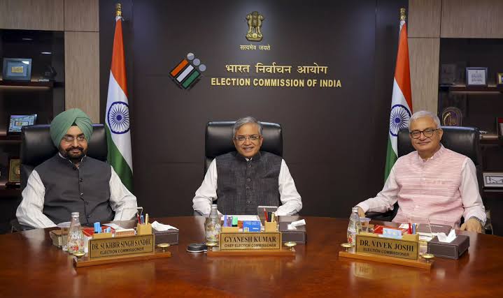Chief Election Commissioner Engages with UP Booth Level Officers