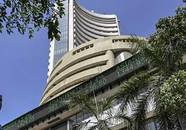 Foreign Investors Boost Indian Equities with Over Rs 30,900 Crore in August