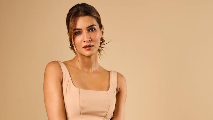 GIVA Withdraws Kriti Sanon’s Raksha Bandhan Ad Following Backlash, Issues Apology