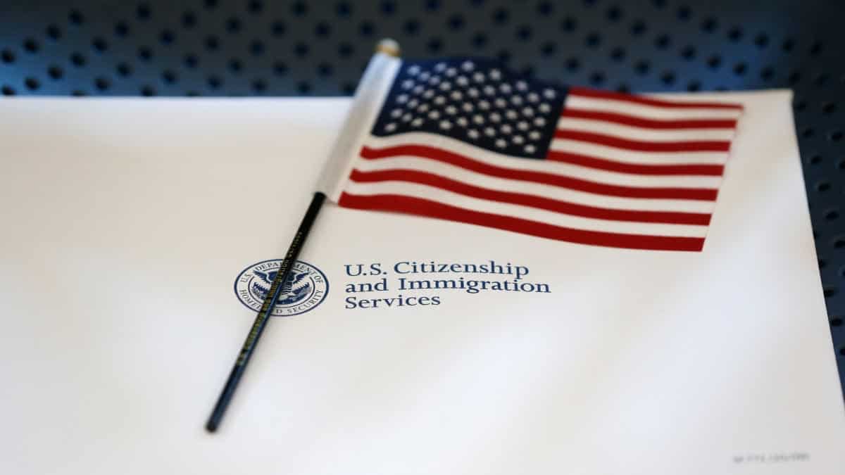 Indian Tech Professionals Face Significant Impact as US Green Card Approvals Decline