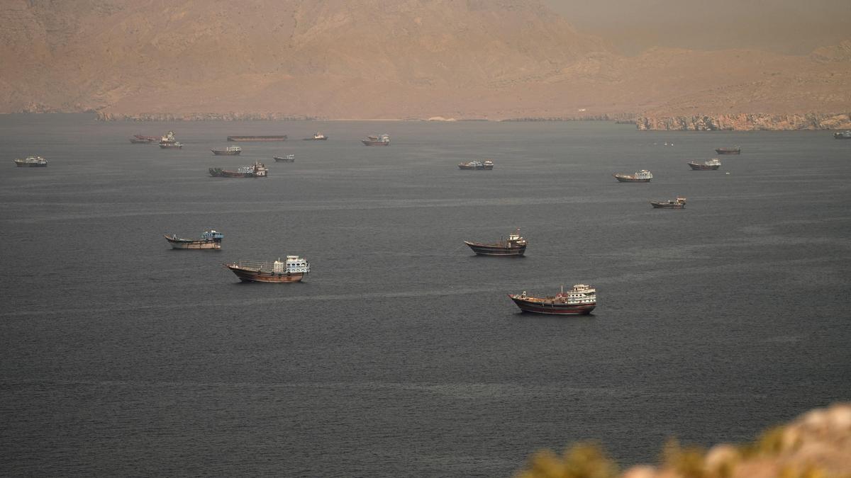 Iran Imposes Blacklist on 45 Tankers Following Strait of Hormuz Regulations Amid Renewed US Sanctions Threat