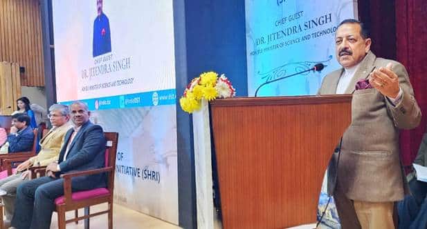 Minister Advocates for Broader Integration of Traditional Knowledge with Modern Science