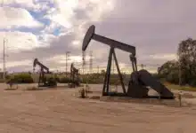 Oil Prices Surge Over 2% as US-Iran Direct Conflict Resumes After Month-Long Hiatus