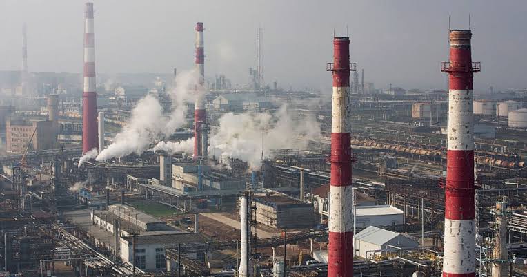 Russia Shifts Focus to Asia for Refined Fuel Imports, Anticipating 270,000 Tonnes in August