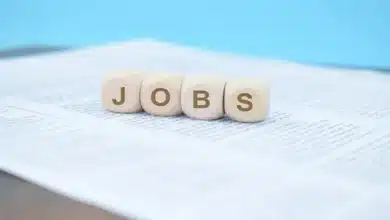 US Labor Department Adjusts Employment Growth Downward by 79,000; Private Sector Sees 178,000 Job Cuts