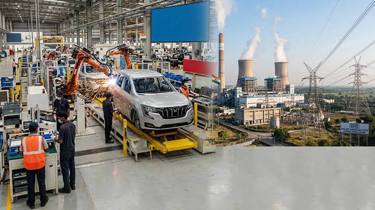 India's Industrial Production Sees 8% Growth in August, Manufacturing Sector Rises by 9%