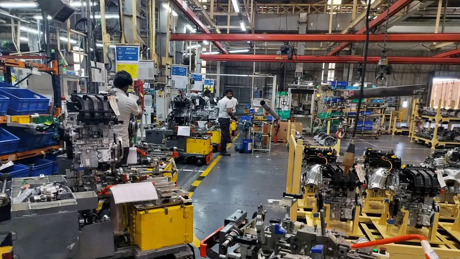 India's PMI Declines to 52.8 Amid Slowing Factory Growth, Reaches Five-Year Low