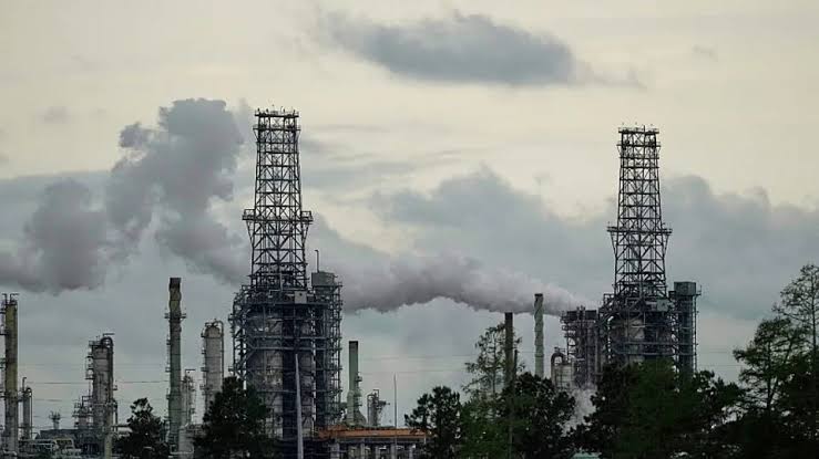 Oil Prices Approach $100 per Barrel Amid Iran's Attacks on US Targets in Jordan