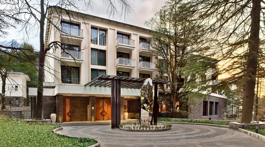 Urban Travelers Favor Hotels Over Rural Dharamshalas